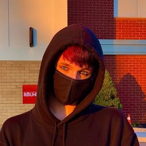 Meet your Posher, Andrew